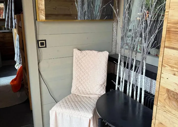 Apartment Spacious 3-bedroom In