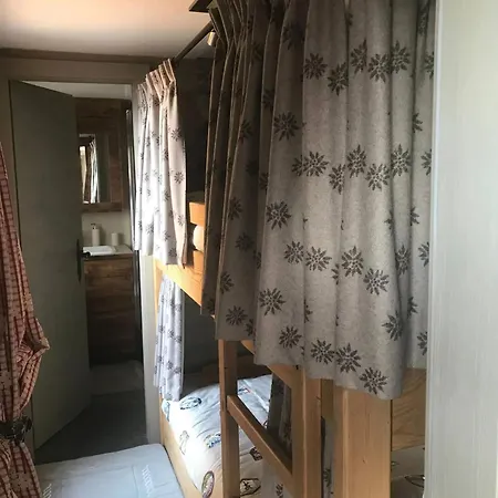 아파트 Spacious 3-bedroom In