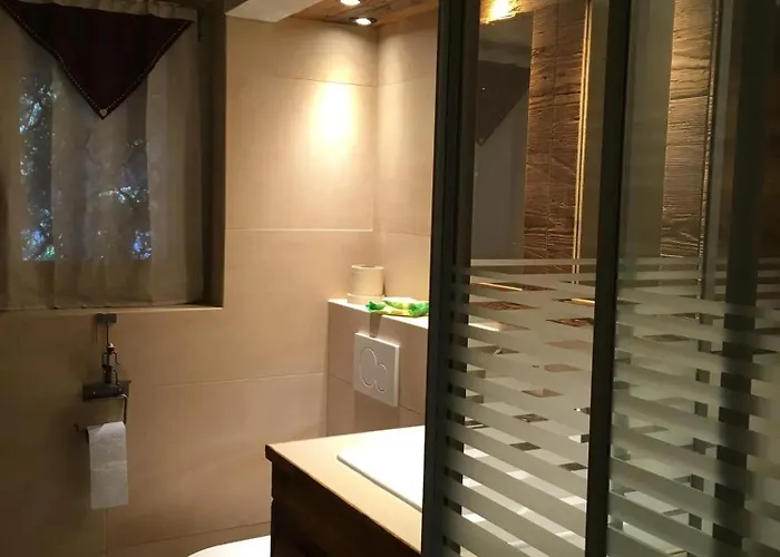 아파트 Spacious 3-bedroom In